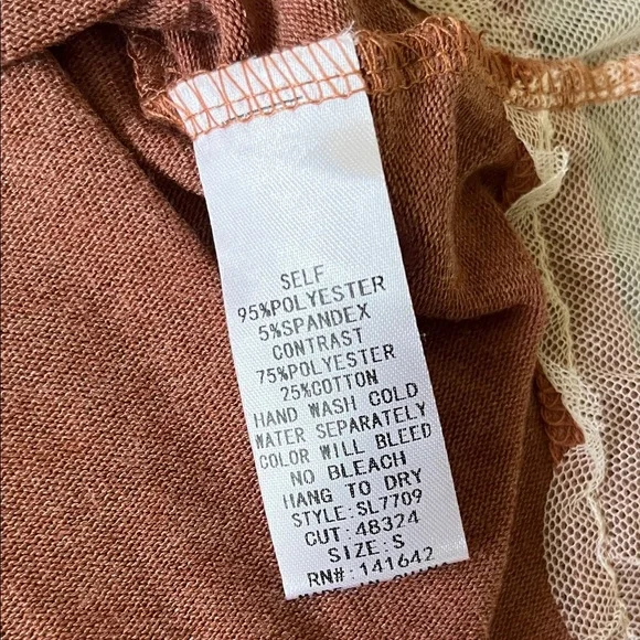 Women's Lace Hem Top in Brown - Picture 14 of 16